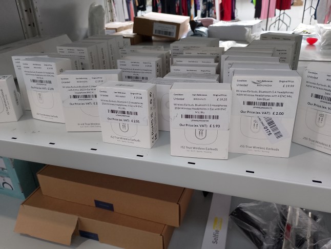 Wireless headphones at Trade Outlet