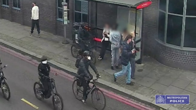 EMBARGOED UNTIL 00:01 THURSDAY 6 FEBRUARY: Met seizes one thousand stolen phones in a week The Met?s intensifying clampdown on the ?50million-a-year trade in stolen phones has seen 230 people arrested in the space of a week and more than one thousand handsets seized. METROPOLITAN POLICE SERVICE This compilation includes (+ timestamps): + Plain clothes operation in Soho to arrest phone/pickpocket thieves (00:00) + pursuits and arrests of e-bike phone thieves (00:32) + multiple moped phone thefts in Croydon (01:32) + plain clothes operation in Soho - arrest phone thief (01:50) + Helicopter tracks ebike phone robbers from Westminster to Islington (02:17) + Oxford Circus - plain clothes officers spot phone snatcher in the act and arrest made. (03:07) + Compilation of phone snatches from mopeds - historical (03:39) + Searches and arrest at second hand phone shops in Brixton - possession of stolen phones - Jan 2025 (04:03) + Battersea - Operation to arrest suspects and seize stolen phones (06:18)