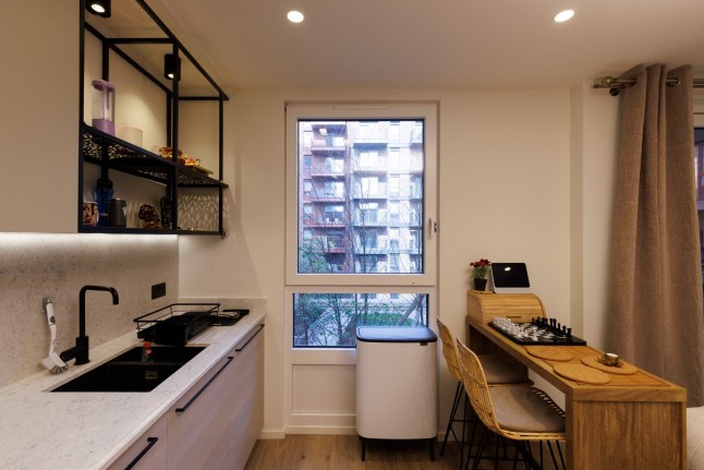What I Own - Poplar. Nitish Kumar. Pictured: kitchen. Image shot on 4th April 2025. ?? Belinda Jiao jiao.bilin@gmail.com 07598931257 https://www.belindajiao.com/about