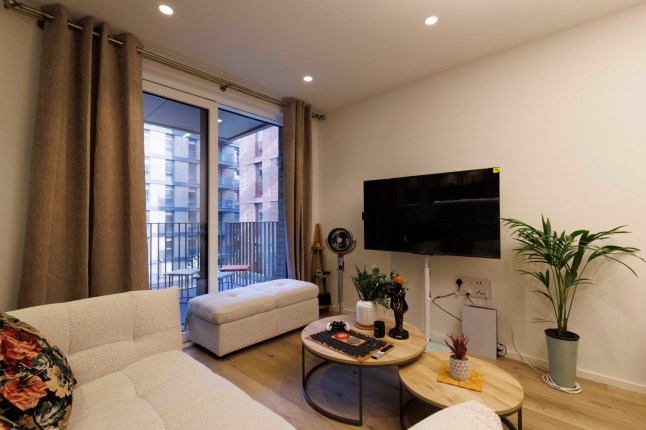 What I Own - Poplar. Nitish Kumar. Pictured: Living room. Image shot on 4th April 2025. ?? Belinda Jiao jiao.bilin@gmail.com 07598931257 https://www.belindajiao.com/about