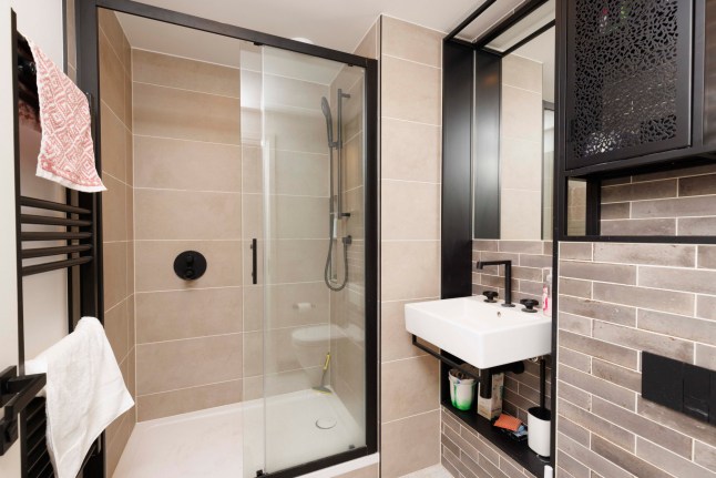 What I Own - Poplar. Nitish Kumar. Pictured: ensuite bathroom with master bedroom. Image shot on 4th April 2025. ?? Belinda Jiao jiao.bilin@gmail.com 07598931257 https://www.belindajiao.com/about