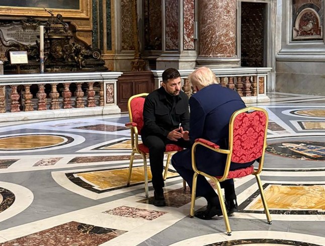 TOPSHOT - In this handout photograph taken and released by the Ukrainian Presidential Press Service in Kyiv on April 26, 2025, Ukraine's President Volodymyr Zelensky (L) meets with US President Donald Trump (R) on the sidelines of Pope Francis's funeral at St. Peter's Basilica at the Vatican. (Photo by Handout / UKRAINIAN PRESIDENTIAL PRESS SERVICE / AFP) / RESTRICTED TO EDITORIAL USE - MANDATORY CREDIT "AFP PHOTO / UKRAINIAN PRESIDENTIAL PRESS SERVICE" - NO MARKETING NO ADVERTISING CAMPAIGNS - DISTRIBUTED AS A SERVICE TO CLIENTS (Photo by HANDOUT/UKRAINIAN PRESIDENTIAL PRESS SERVICE/AFP via Getty Images)